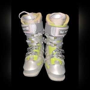 3/2. Scarpa Silver and Green Ski Boots